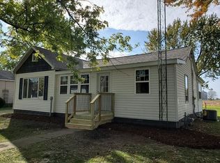 315 N East St, Gardner, IL 60424