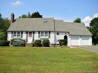 12 Smokey Hill Rd, Berlin, CT 06037