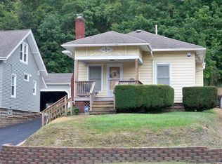 556 Bunker Hill Rd, Ashtabula, OH 44004