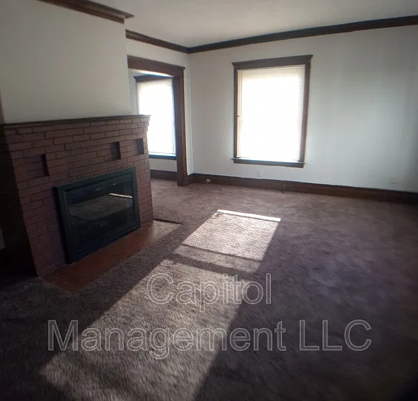 220 W Lapeer St #2 — Photo 8