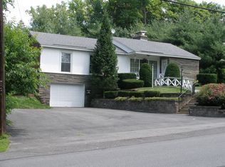 2517 Eastern Pkwy, Niskayuna, NY 12309