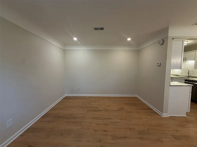 3875 Devon Rd #9 — Photo 14