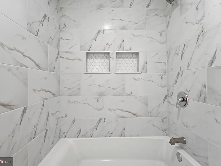 104 Hazel Dr — Photo 18