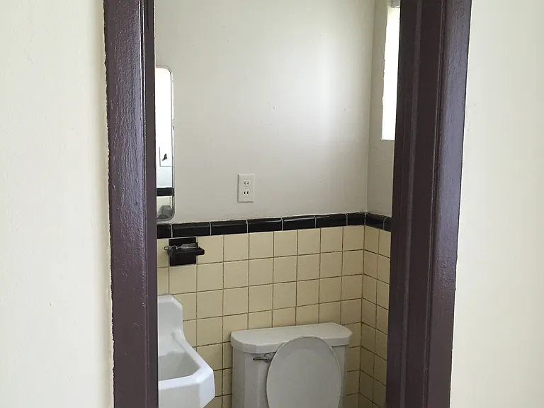 10201 Plymouth Rd — Photo 6