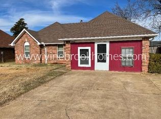 10838 E Ridge Dr, Olive Branch, MS 38654