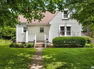 1017 Miller St, Washington, IL 61571