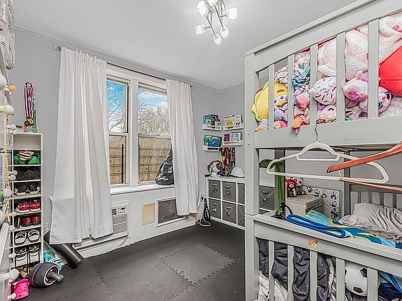 5th image of 6535 Broadway APT 4G