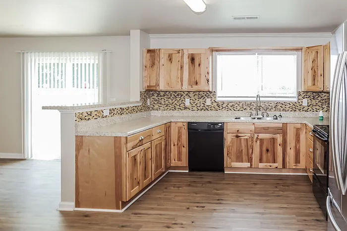 251 Bermuda Lakes Dr — Photo 6