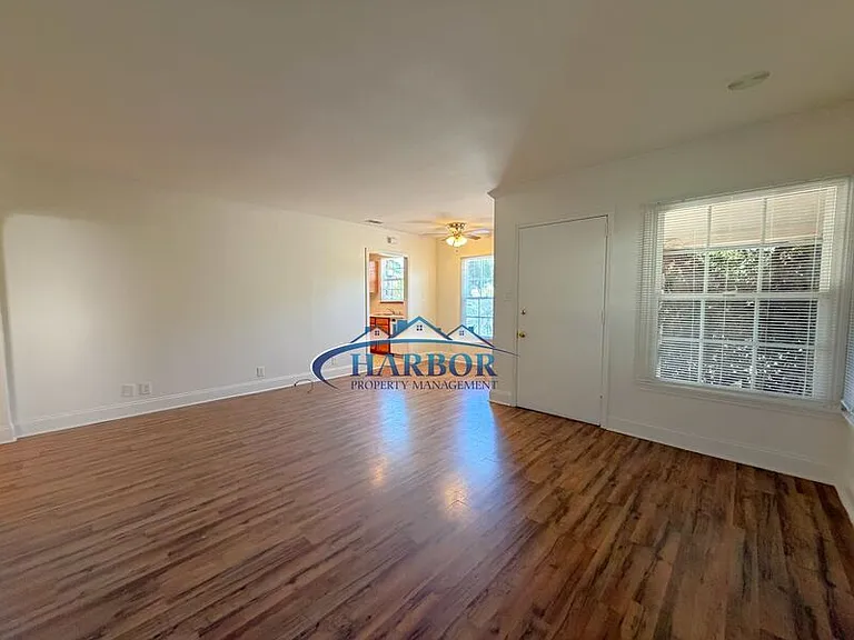 1650 Park Ave #1650 — Photo 5