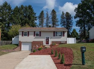447 Alpine Village Dr, Monroeville, PA 15146