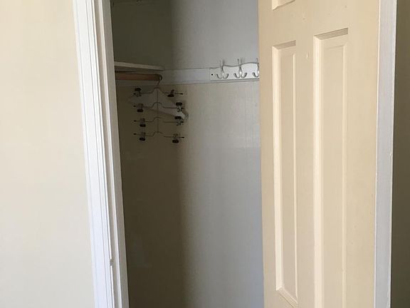 Walk in closet