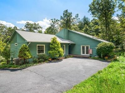 28 Little Chestnut Ln, Lyndhurst, VA, 22952