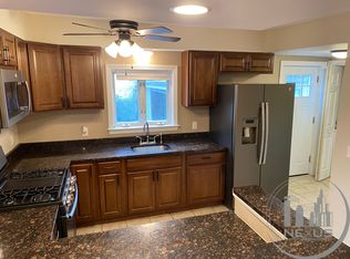 7 View St FLOOR 2, Providence, RI 02908