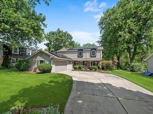 428 E Pebble Creek Rd, Palatine, IL 60074