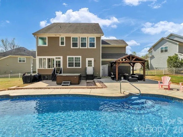 3729 Methodist Church Ln, Waxhaw, NC 28173