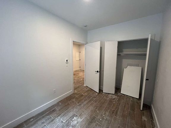 4th image of 1804 Weeks Ave #1C