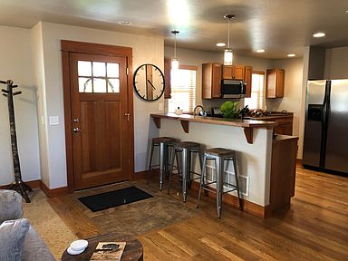 202 N Hanley Ave APT B, Bozeman, MT 59718 | Zillow