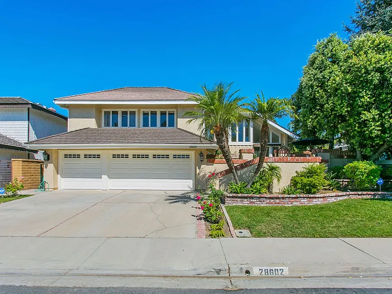 28602 Silverton Dr — Photo 5