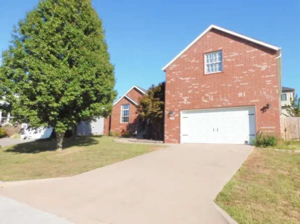 848 S Black Sands Avenue, Nixa, MO 65714