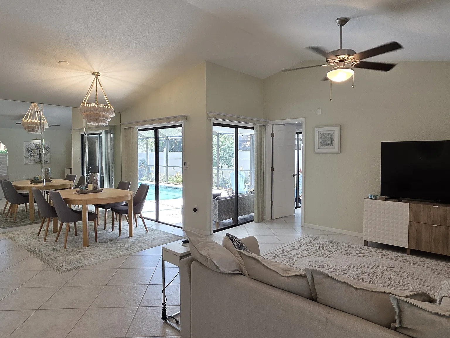2474 Islander Ct — Photo 4