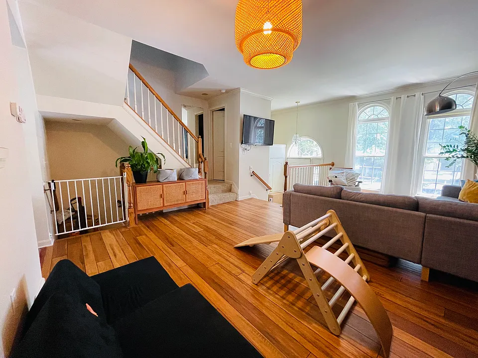 Main Floor/Living/Dining