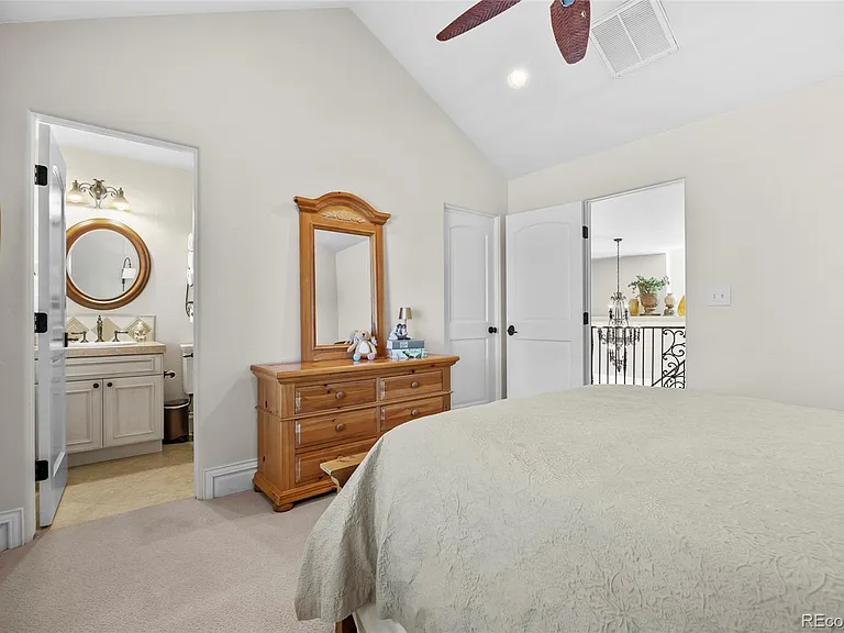 65L Ash St — Photo 33