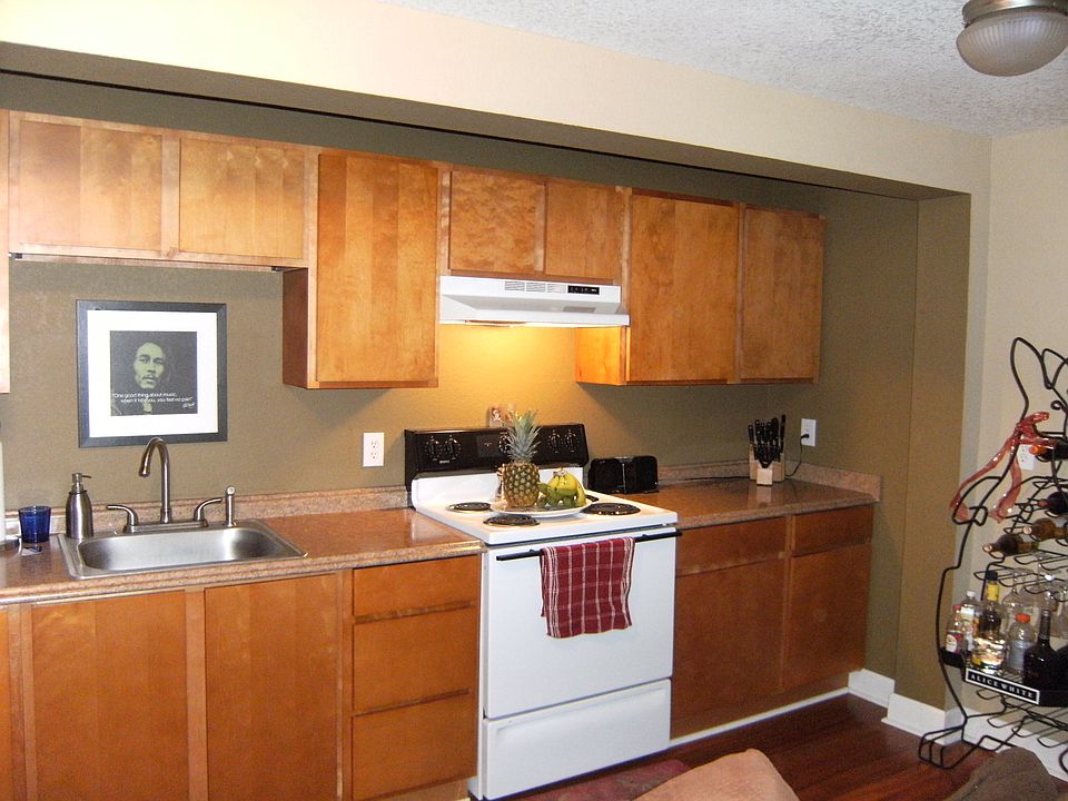 1st image of 3002 1/2 W Platt St APT A