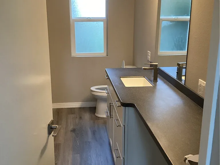 2752 NE Reef Ave — Photo 13