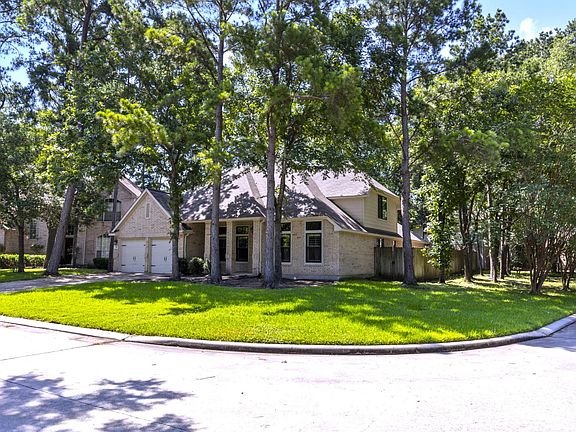 3rd image of 178 Brooksedge Ct
