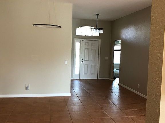 2nd image of 2813 Amberwood Ln