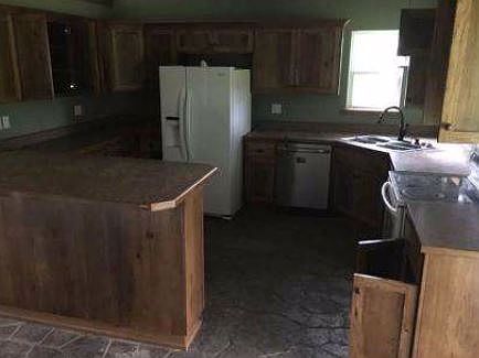 3rd image of 603 Tackett Dr