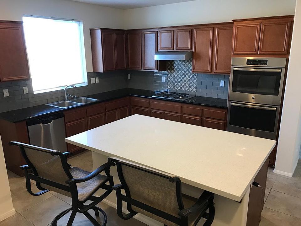 1st image of 27220 Hammett Ct