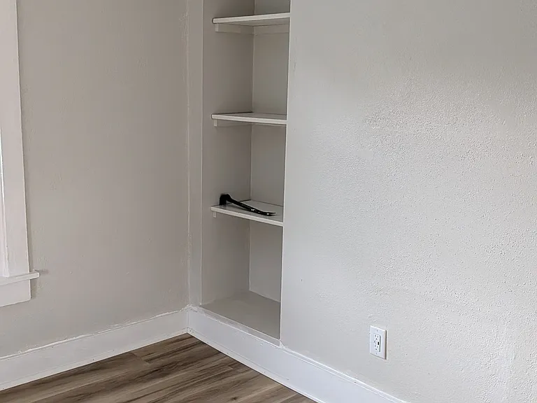 501 Lincoln Ave — Photo 12