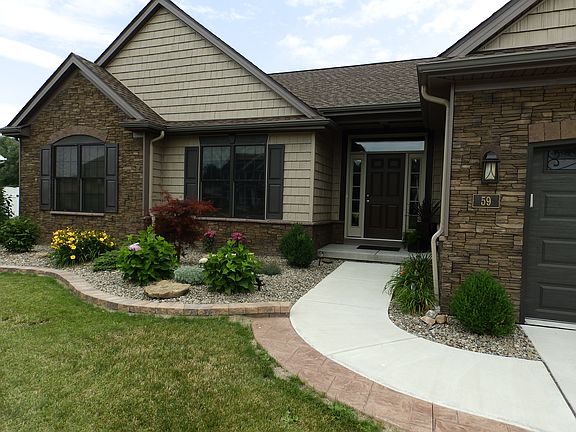 3rd image of 59 Golden Crescent Way