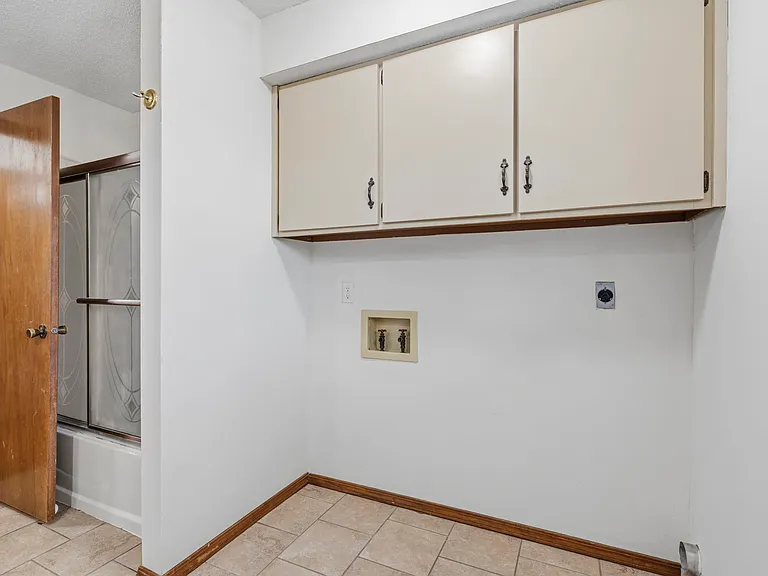 3205 S Kimbrough Ave #C — Photo 18