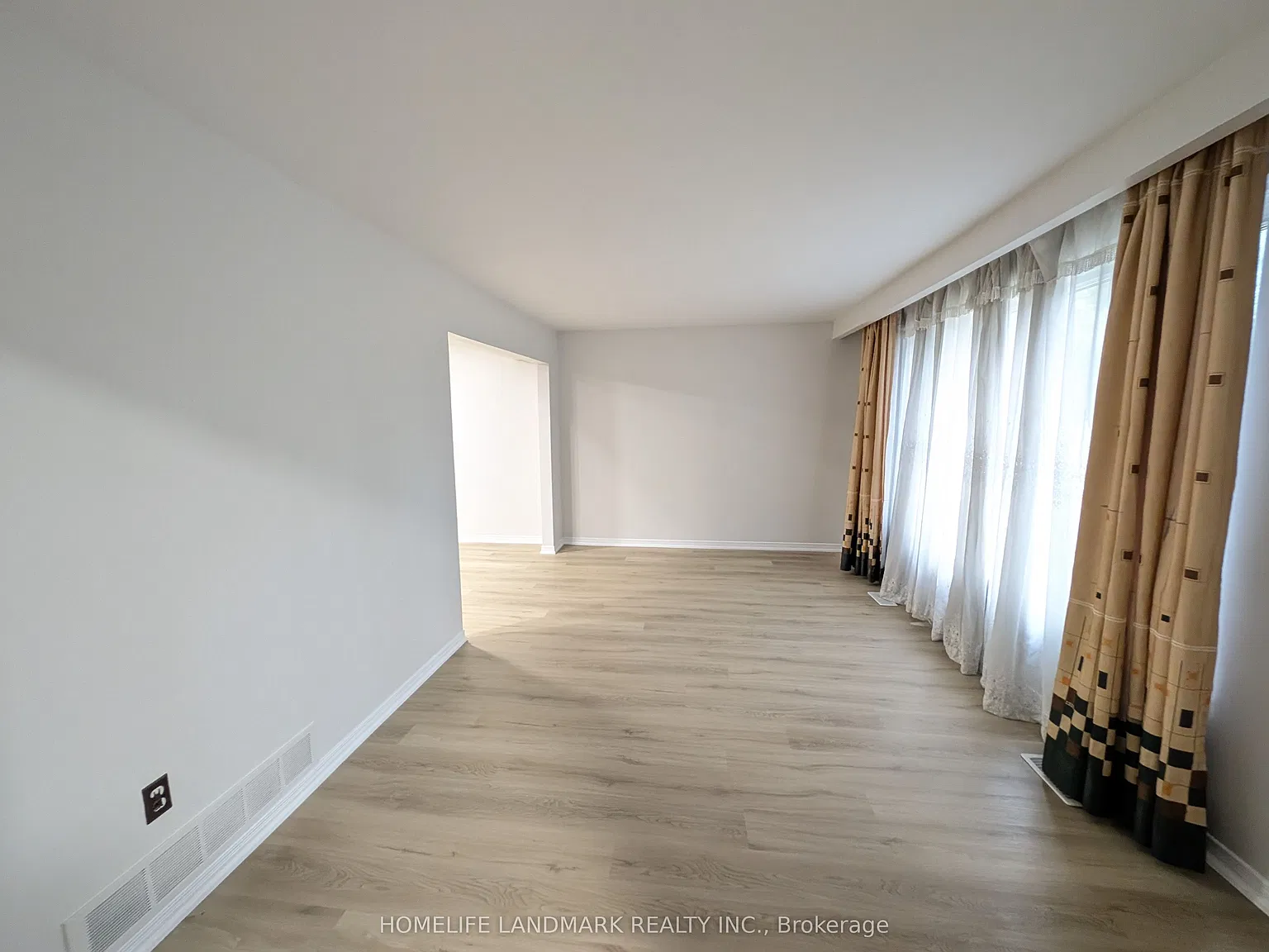 4 bed, $3,800 — Photo 3