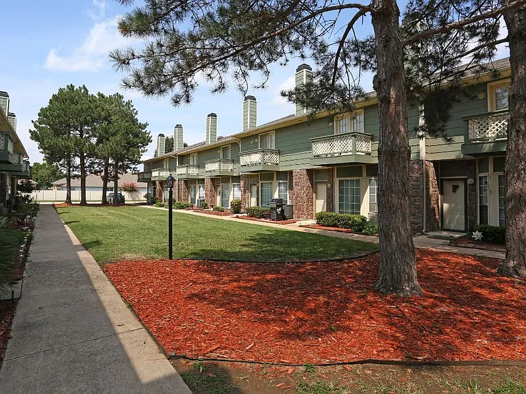 Stonebridge Townhomes — Photo 18