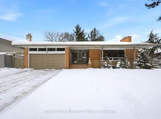 11 Grovetree Rd, Toronto, ON M9V2Y1