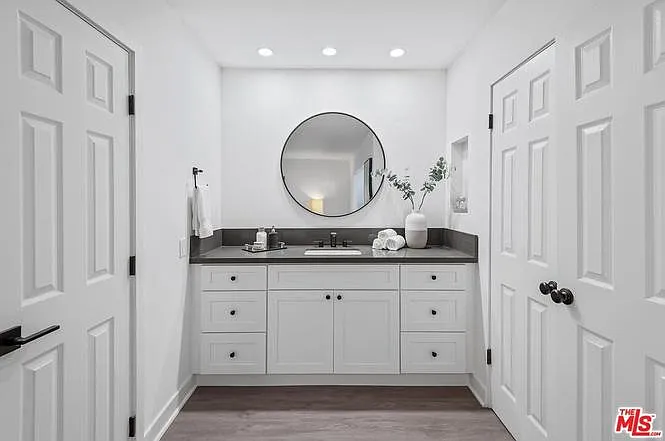 4742 La Villa Marina #H — Photo 12