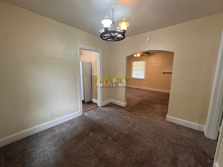 605 W Constance Rd — Photo 9