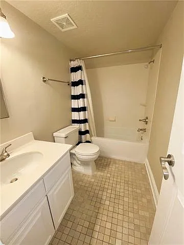3805 Houma Blvd #B201 — Photo 15