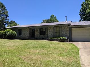 809 Lear Ave, Camden, AR 71701