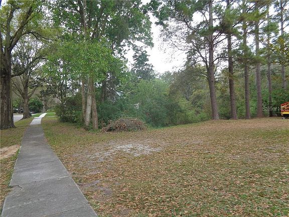 3rd image of 2410 Tangerine Hill Ct
