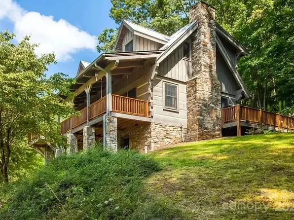 113 Mountain Cove Rd, Waynesville, NC 28786