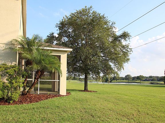 4th image of 6883 Lake Eaglebrooke Dr