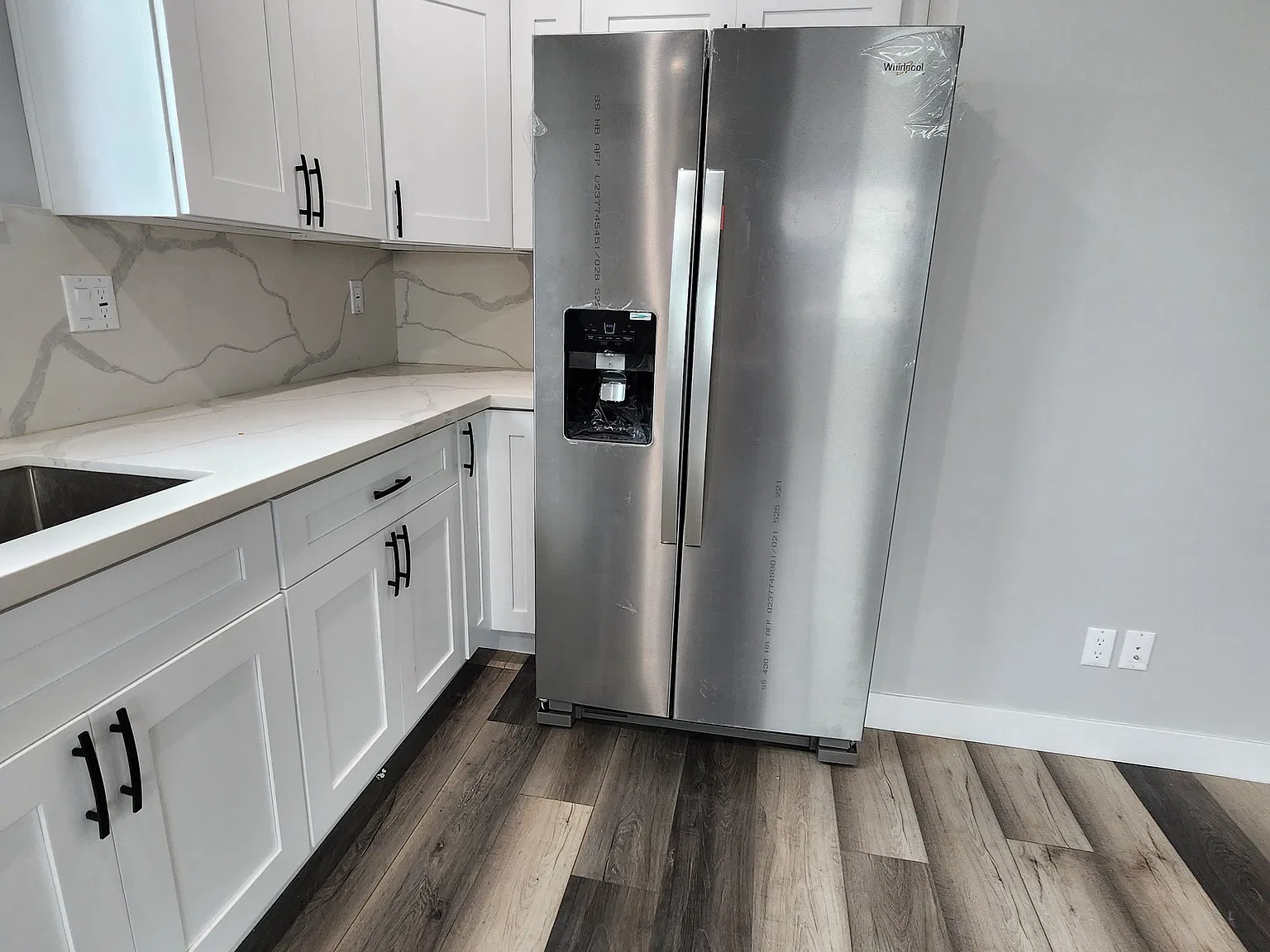 4 bed, 1408 sqft, $4,295 — Photo 3