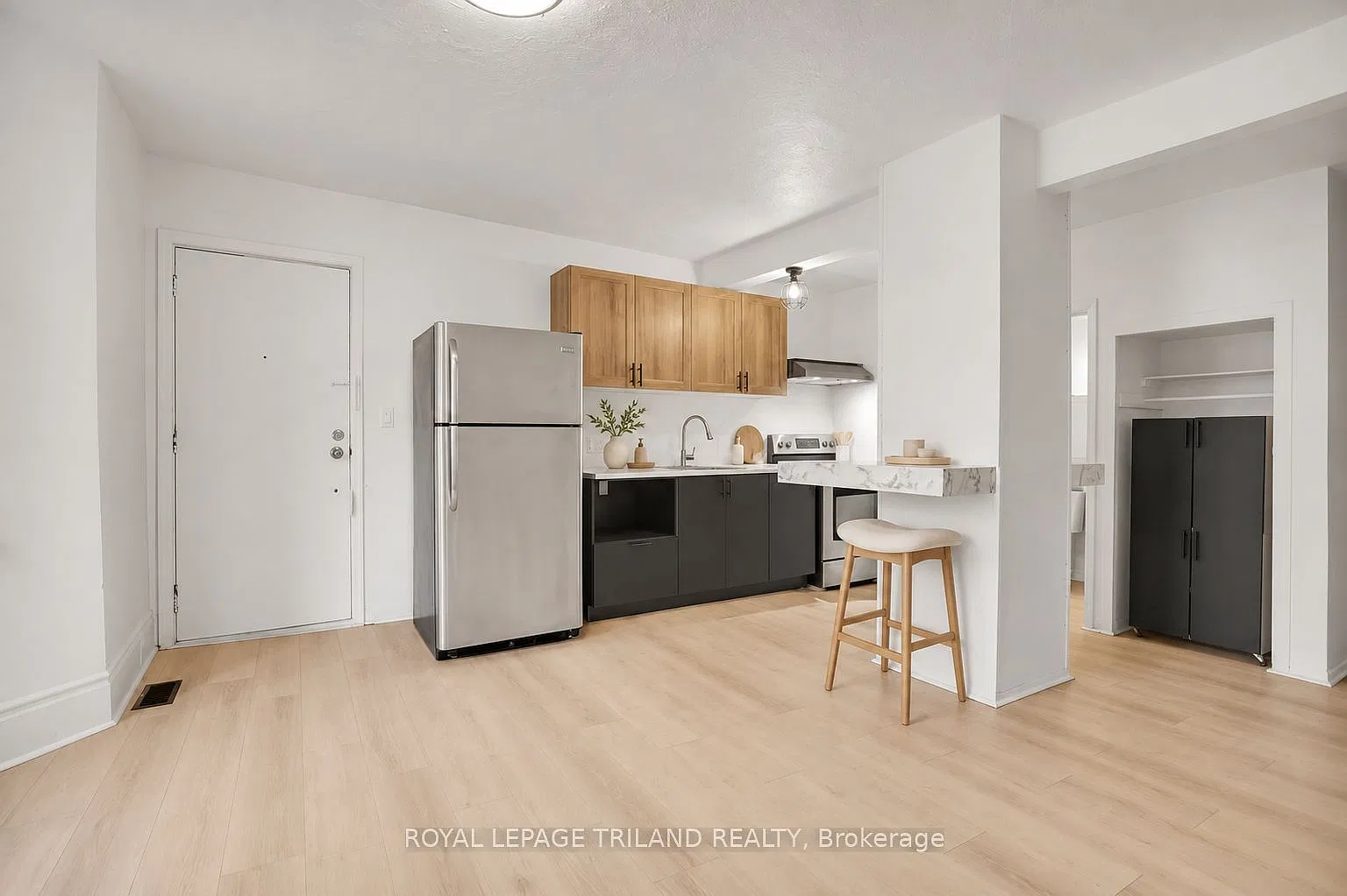 1 bed, $1,300 — Photo 4