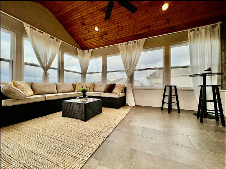 5531 Oakview Ter — Photo 39