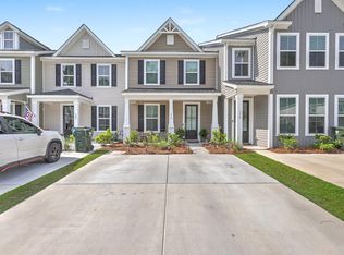 378 Green Fern Dr, Summerville, SC 29483