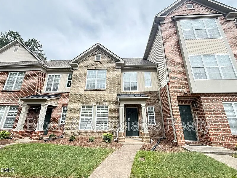 2 bed, 2.5 bath, $1,850 — Photo 1